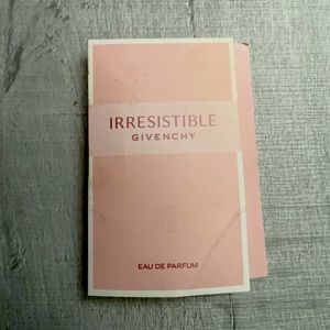 Nwt Givenchy Irresistible